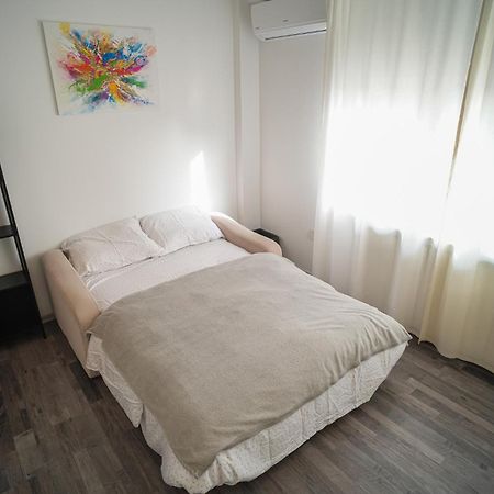 Penthouse With Huge Rooftop Terrace & City View Bukarest Kültér fotó